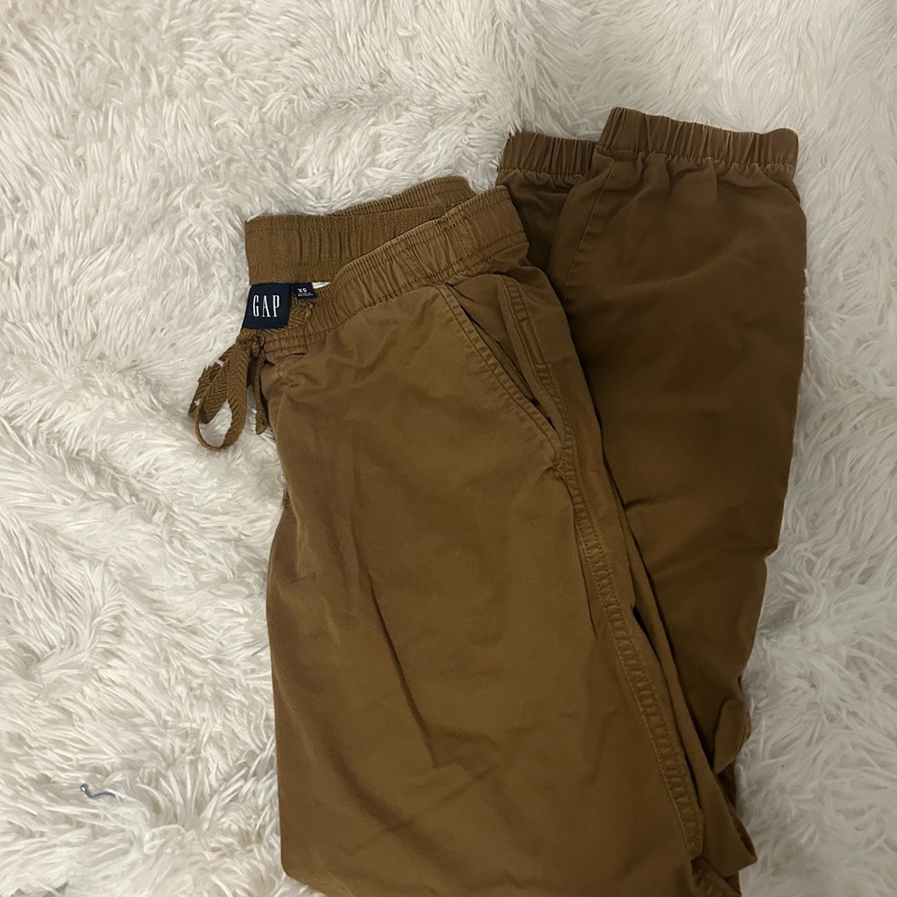 GAP Size XS Tan Jogger Pants